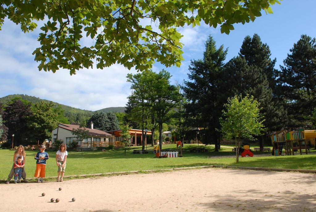 Vvf Les Cevennes Hotel Bédouès Kültér fotó